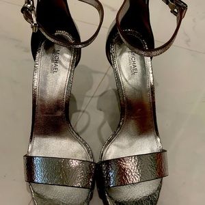 Michael Kors metallic silver heels only worn once